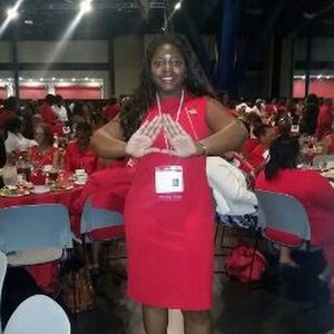 Meet your Posher, Latoya